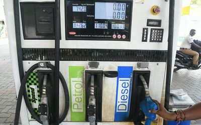 Petrol price crosses ₹110 in Chennai city