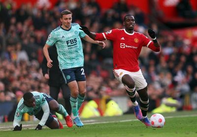 Wayne Rooney tells Paul Pogba to leave Manchester United