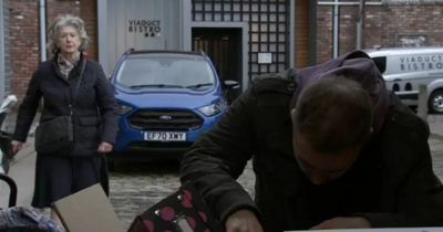 Concern for ITV Coronation Street character as fans share worry amid Evelyn's return