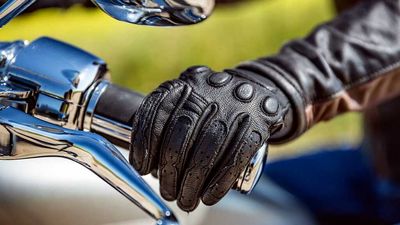 Best Motorcycle Gloves (2022)