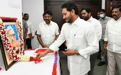 Andhra Pradesh CM Jagan pays floral tributes to Babu Jagjivan Ram
