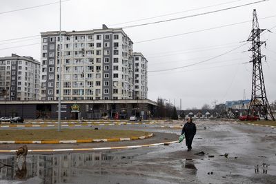 Mayor of Ukraine's Bucha says displaced residents should not yet return home