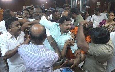 BJP, Cong. councilors clash in Palakkad municipality