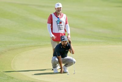 ‘Let’s go to hoop town’: Caddie Mark Carens says J.J. Spaun’s chipping helped punch ticket to 2022 Masters