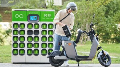 Gogoro Electric Scooter Tech Company Officially Goes Public On NASDAQ