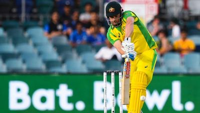 Australian ends Pakistan tour on a high with three-wicket victory in final Twenty20 match
