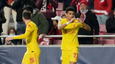 Benfica Fans Throw Objects at Liverpool, Ex-Porto Star Luis Díaz