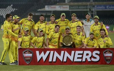 Australia beats Pakistan by 3 wickets in one-off Twenty20