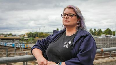 Hospitality workers say unfair rostering practices driving people out of industry