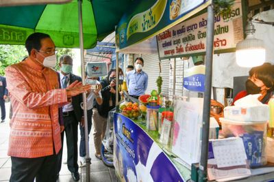 PM satisfied as fruit reaches China