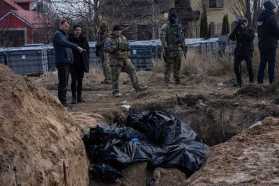 Russian media campaign dismisses Bucha deaths as fakes