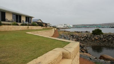 Port Lincoln properties under threat from climate-driven coastal erosion, study finds