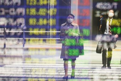 Asia stocks decline amid worries over US rate hikes, Russia