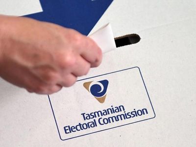 Tas Liberal grants lack fairness: report