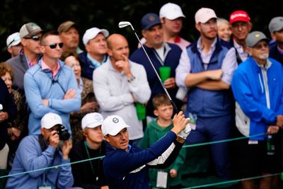 Disconnected: Some Masters fans ‘jonesing’ for their phones