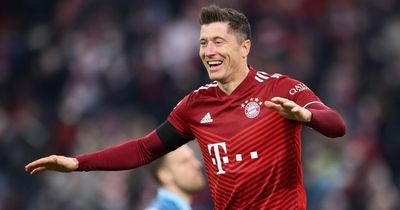 Robert Lewandowski could spark three-way transfer merry-go-round with Man City impacted