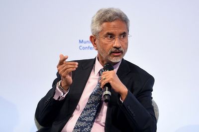 India says trying to stabilise economic transactions with Russia