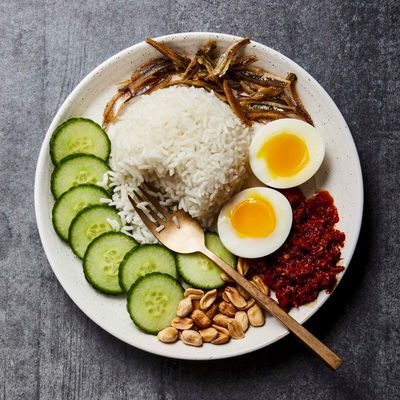 How to make the perfect nasi lemak – recipe