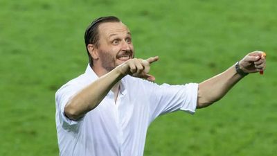 ISL witnesses a first with Vukomanovic's three-year extension at Kerala Blasters