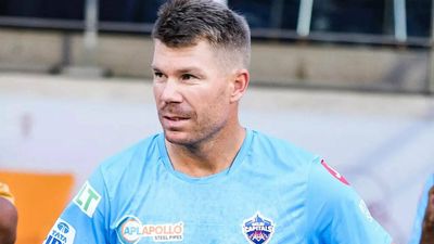 IPL 2022: Want to learn how to play one-handed shots from Rishabh Pant, says David Warner
