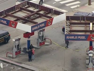 2-year-old shoots dead 4-year-old sister in horror gas station accident