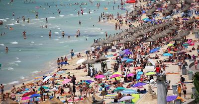 Spain 'u-turns' on decision to allow unvaccinated UK holidaymakers into country