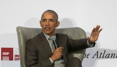 Former President Barack Obama warns Chicago audience of ‘anger-based’ journalism and social media cashing in on conflict