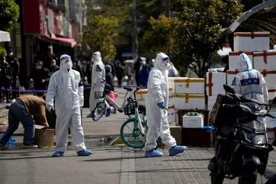 Shanghai calls on party members to 'draw swords' in Covid fight