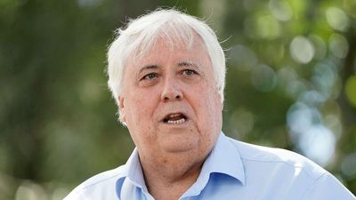 Clive Palmer says United Australia Party will preference major parties last at federal election