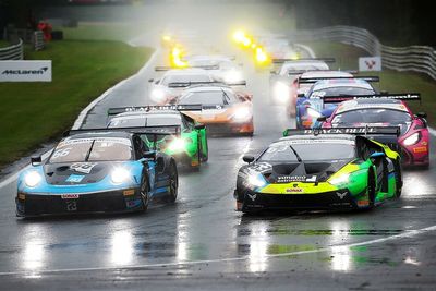 Reigning British GT champions absent from 32-car 2022 entry list