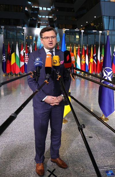 Ukraine calls for more weapons from Nato allies to resist Russia