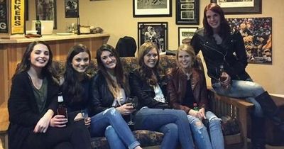 Optical illusion of women in pub sparks debate as people left baffled