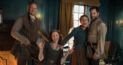 Outlander season 7 filming officially underway as cast pose for new group photo