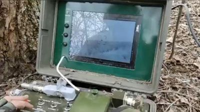 Game Over: Ukrainian Paratroopers Zap Russian Tank With Homemade Missile System