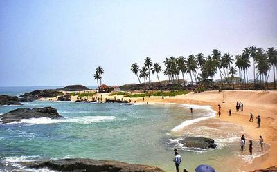 Two engineering students from Kerala drown in sea near Udupi, one missing