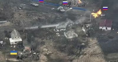 Single Ukrainian tank filmed taking on entire Russian convoy near Kyiv