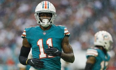 DeVante Parker joins Mac Jones and teammates for Wednesday workout