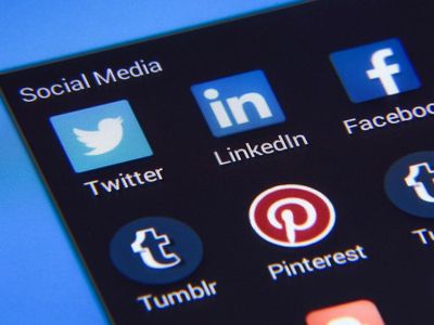 Chart Wars, Twitter Vs. Meta Platforms: How Has Elon Musk's Role As Shareholder Influenced Stock Price?