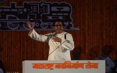 Pune MNS chief shunted out by Raj Thackeray