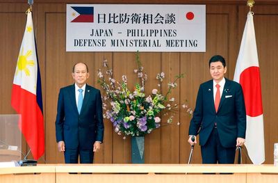 Japan, Philippines to step up security ties amid China worry