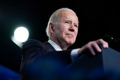 Dozens of lawmakers urge Biden to clear red tape for Ukrainian refugees