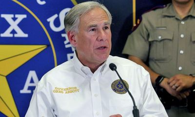 Texas governor’s plans to bus migrants to Capitol met with bipartisan criticism