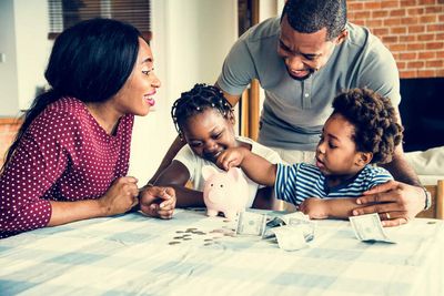 Dependent Tax Deduction: Tax Exemptions and Deductions for Families