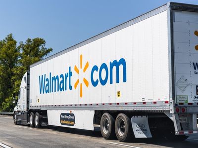 Walmart to offer truck drivers up to $110,000 a year