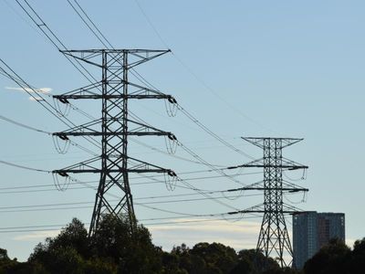 Feds 'must fund' renewables infrastructure
