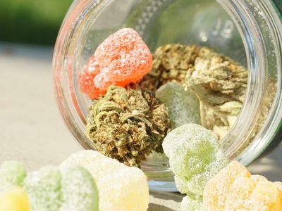 London Metropolitan Police Warn Public Against Illegal Cannabis Sweets After Woman Dies