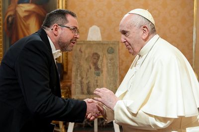 Ukraine expects Russia to suspend hostilities during any papal trip -envoy