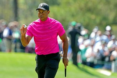 Tiger Woods used old advice from his late dad after an awful warmup session Thursday at the Masters
