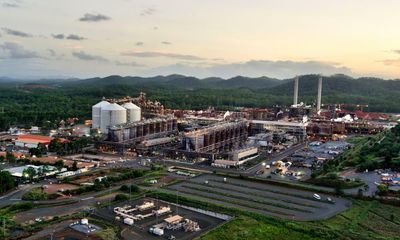 Rio Tinto takes full control of Queensland alumina refinery after Russian oligarchs sanctioned