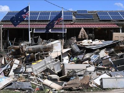 Qld flood victims face funding means test
